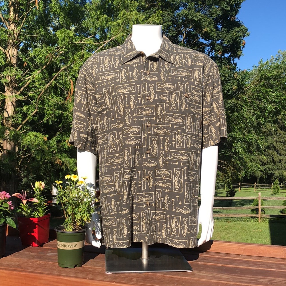 Timberland XL button up fish & hook print green